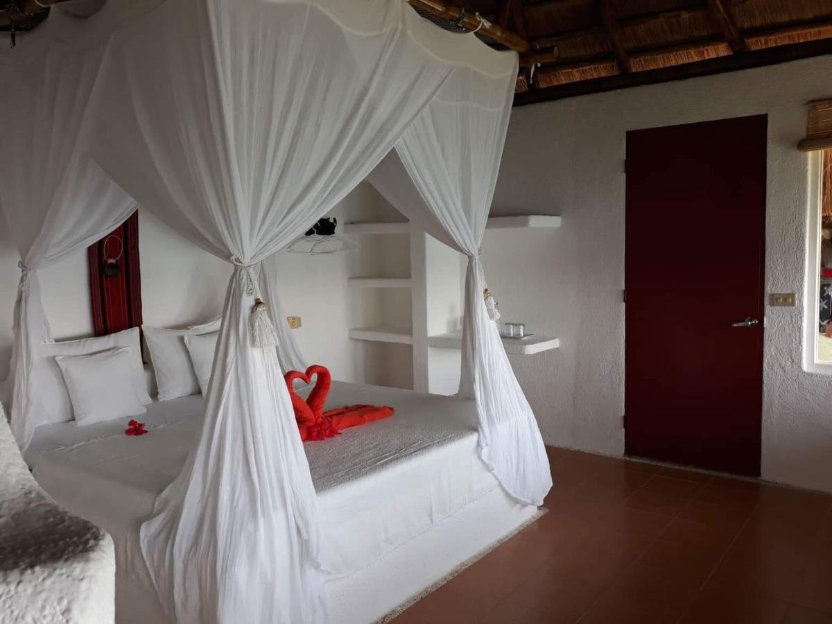 Al Faro Cosmio Hotel Palawan Busuanga Kültér fotó